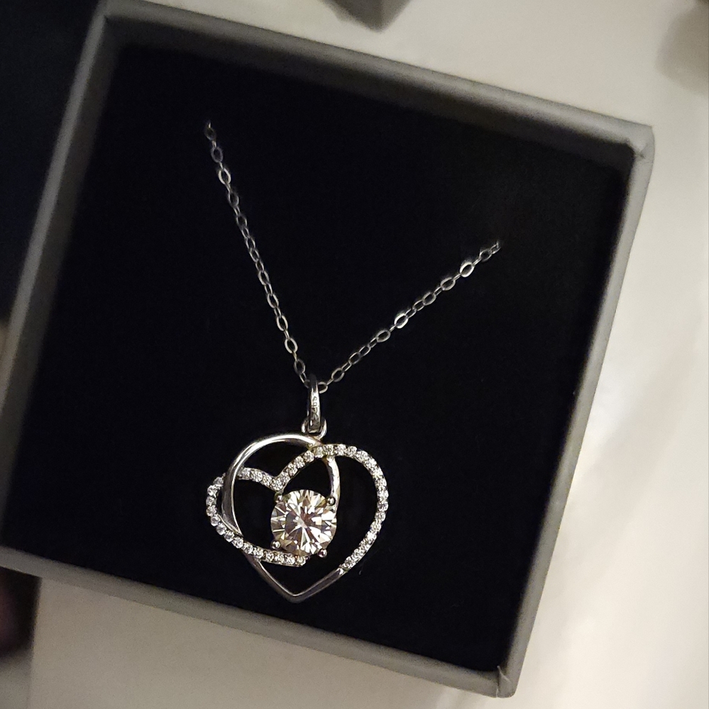 VVS1 Clarity D color 1 Carat Double Heart Moissanite Necklace